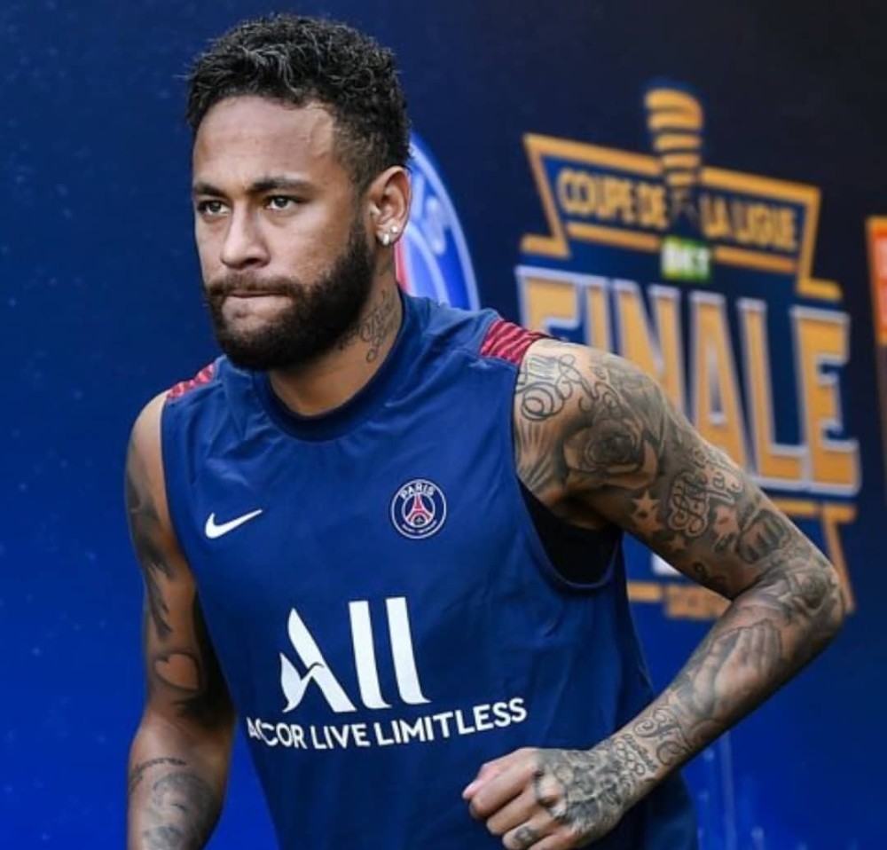 今年会体育-包含皇家社会迎法联杯关键赛；今夜回应争议；值得警惕；更衣室氛围转暖的词条