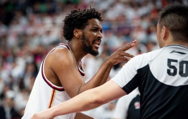 今年会官方网站-里程碑夜！费城76人官宣签约，CBA常规赛转会期刷纪录，话题不断，年轻球员得到机会的简单介绍